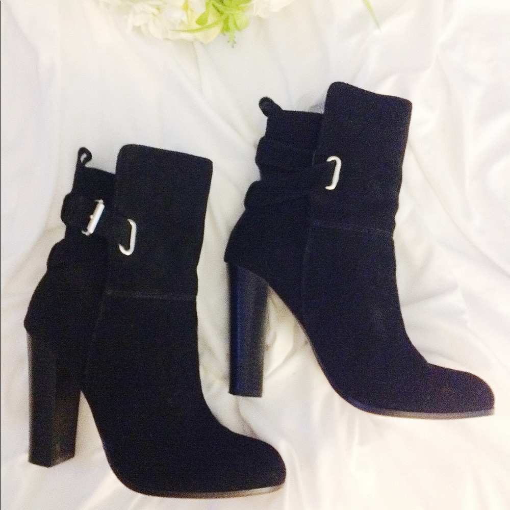 Dolce Vita, black ankle boots.  Vegan suede.